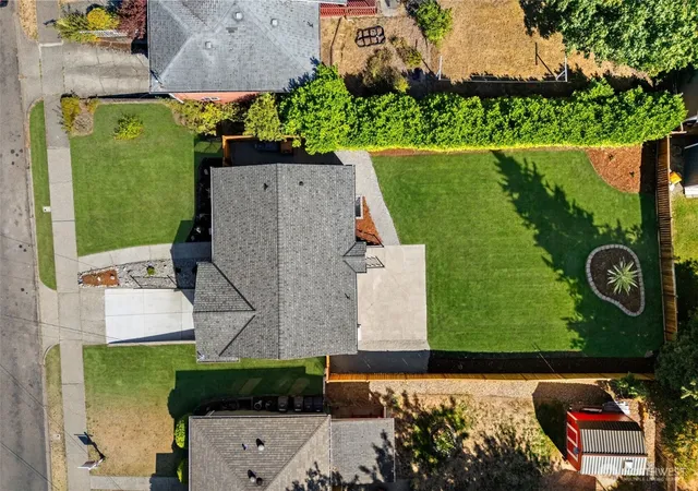 Photo 2 of Single family home for sale at 4318 S 10th, Tacoma, WA 98405 | MLS# NWM2574809 | Listing updated on 2026-09-17