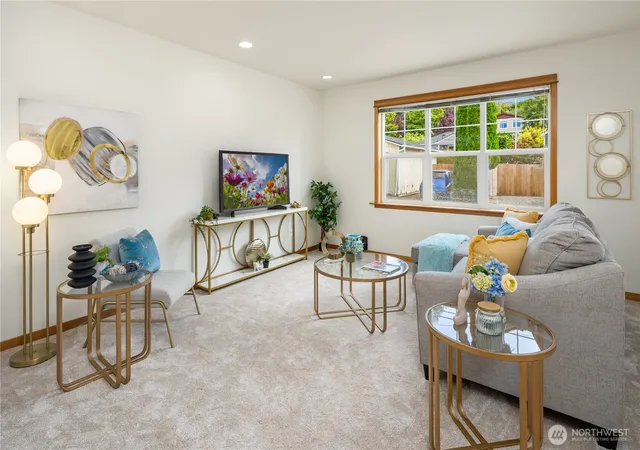 Photo 2 of Sale Pending at 5614 Fauntleroy Wy Sw #B, Seattle, WA 98136 | MLS# NWM2574913 | Listing updated on 2026-09-25