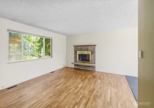 Photo 3 of Single family home for sale at 22004 36th Ave W, Mountlake Terrace, WA 98043 | MLS# NWM2574925 | Listing updated on 2026-09-17