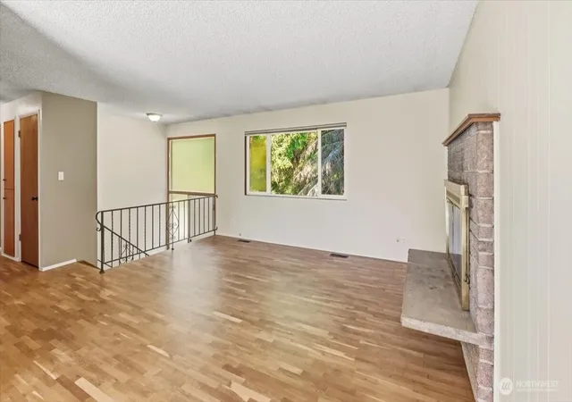 Photo 4 of Single family home for sale at 22004 36Th Ave W, Mountlake Terrace, WA 98043 | MLS# NWM2574925 | Listing updated on 2026-09-17