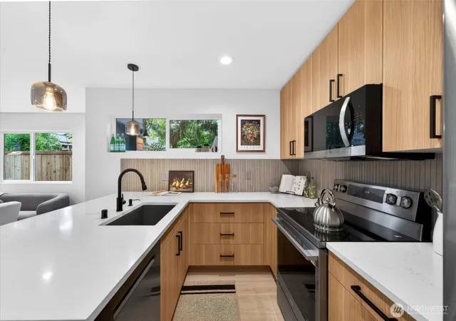 Photo 3 of Single family home for sale at 8510 15th Ave Ne, Seattle, WA 98115 | MLS# NWM2574930 | Listing updated on 2026-09-24