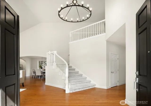 Photo 2 of Sale Pending at 20522 Ne 23rd Ct, Sammamish, WA 98074 | MLS# NWM2574940 | Listing updated on 2026-09-17