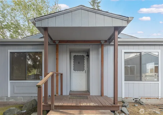 Photo 3 of Sale Pending at 820 96th Street S, Tacoma, WA 98444 | MLS# NWM2575005 | Listing updated on 2026-09-22