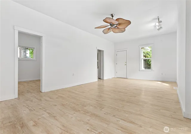 Photo 4 of Sale Pending at 2140 Harris Ave, Bellingham, WA 98225 | MLS# NWM2575167 | Listing updated on 2026-09-25