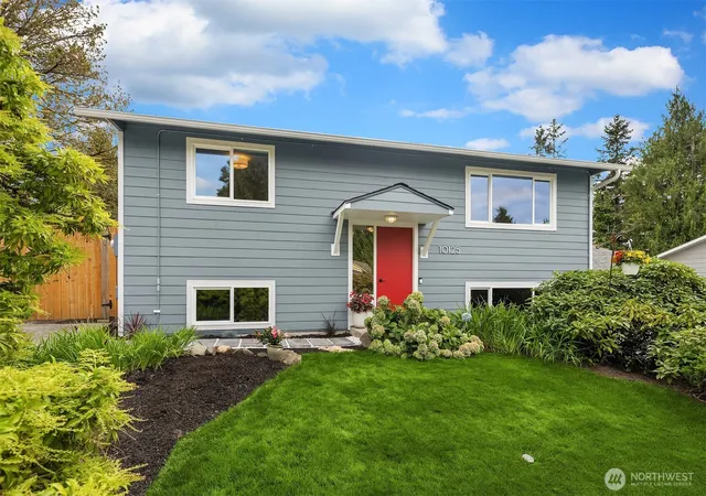 Photo 1 of Single family home for sale at 10125 Ne 202nd Street, Bothell, WA 98011 | MLS# NWM2575346 | Listing updated on 2026-09-17