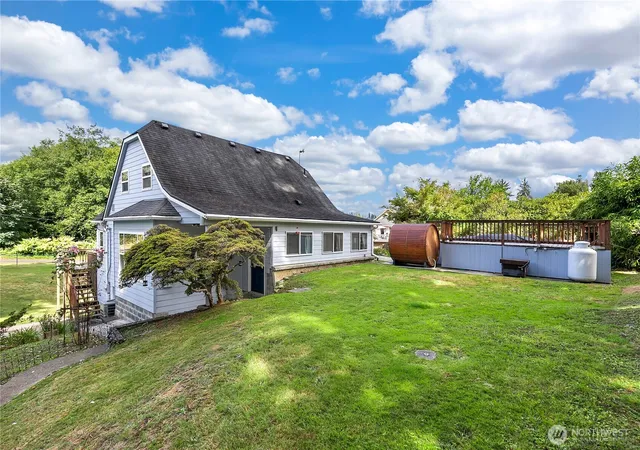 Photo 2 of Sale Pending at 1900 Laura St, Aberdeen, WA 98520 | MLS# NWM2575602 | Listing updated on 2026-09-24