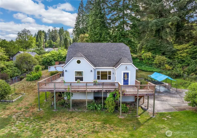 Photo 3 of Sale Pending at 1900 Laura St, Aberdeen, WA 98520 | MLS# NWM2575602 | Listing updated on 2026-09-24
