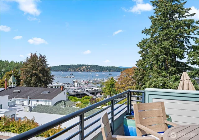 Photo 1 of Single family home for sale at 91 Captain Garthney Ln, Friday Harbor, WA 98250 | MLS# NWM2575651 | Listing updated on 2026-09-25