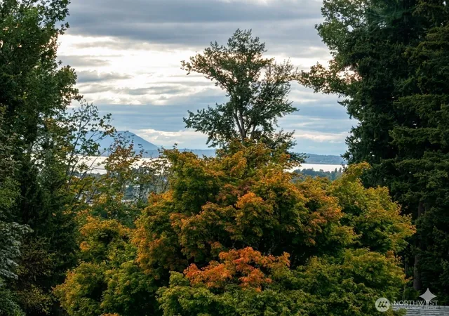 Photo 2 of Single family home for sale at 2604 Vining Pl, Bellingham, WA 98226 | MLS# NWM2575736 | Listing updated on 2026-09-29