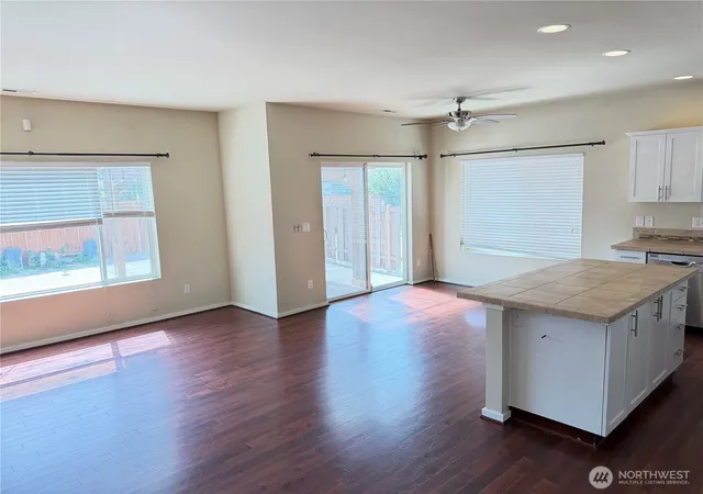 Photo 3 of Single family home for sale at 990 42nd Ct Ne, Auburn, WA 98002 | MLS# NWM2575791 | Listing updated on 2026-09-30