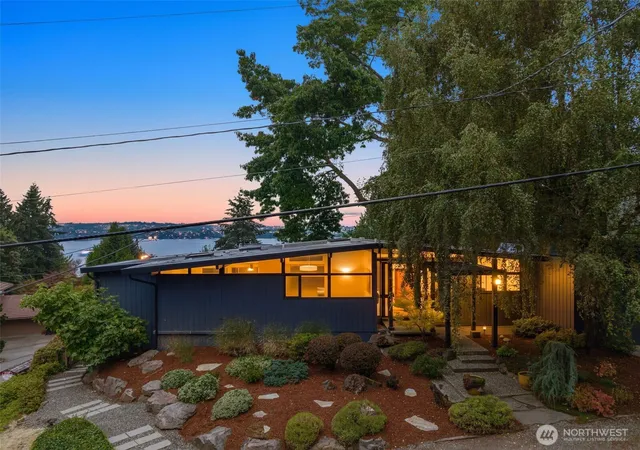 Photo 1 of Sale Pending at 3515 72nd Avenue Se, Mercer Island, WA 98040 | MLS# NWM2575910 | Listing updated on 2026-10-03