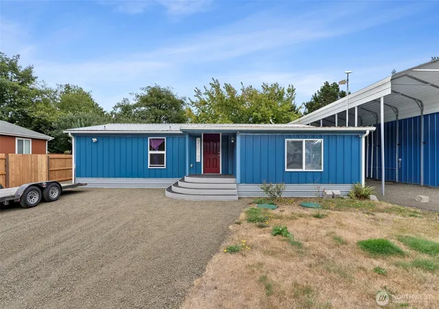 Photo 4 of Manufactured home for sale at 1402 & 1406 Sandy Dr, Grayland, WA 98547 | MLS# NWM2575930 | Listing updated on 2026-10-01