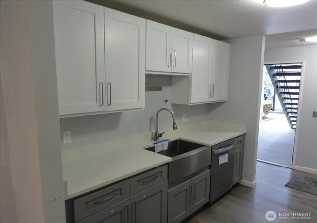 Photo 2 of Sale Pending at 2007 Sw 318th Place #7A, Federal Way, WA 98023 | MLS# NWM2576084 | Listing updated on 2026-09-28