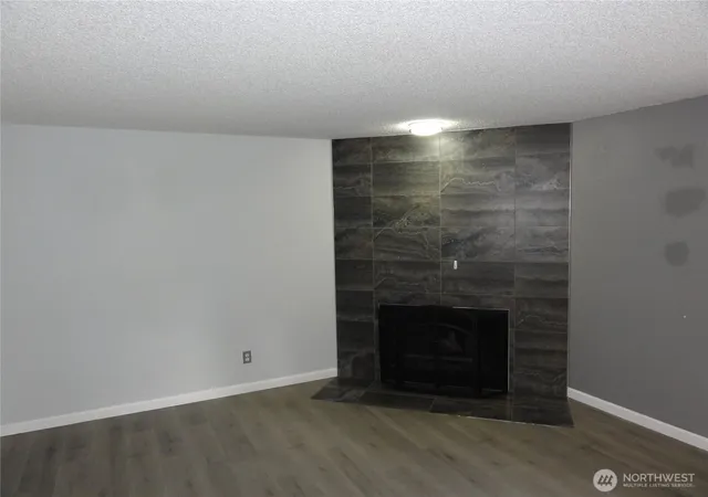 Photo 3 of Sale Pending at 2007 SW 318th Place #7A, Federal Way, WA 98023 | MLS# NWM2576084 | Listing updated on 2026-09-28