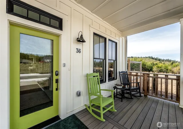 Photo 3 of Single family home for sale at 36 Easthaven St, Pacific Beach, WA 98571 | MLS# NWM2576117 | Listing updated on 2026-09-25