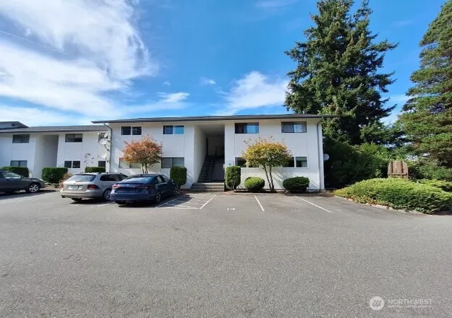 Photo 2 of Sale Pending at 130 E N Camano Dr #13, Camano Island, WA 98282 | MLS# NWM2576171 | Listing updated on 2026-09-23