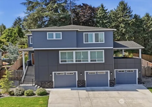 Photo 2 of Single family home for sale at 10706 Nw 15th Place, Vancouver, WA 98685 | MLS# NWM2576177 | Listing updated on 2026-09-18