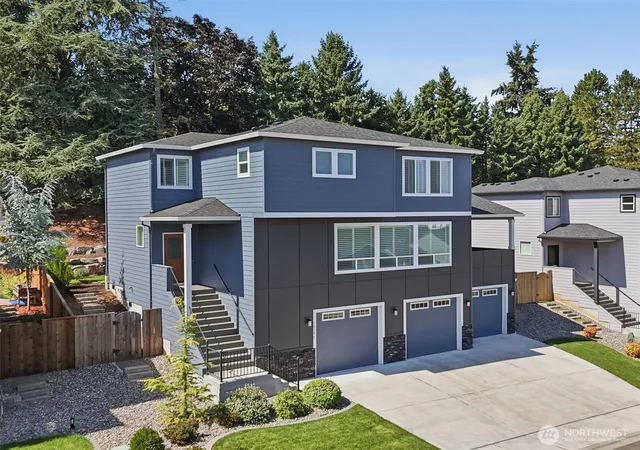 Photo 3 of Single family home for sale at 10706 Nw 15th Place, Vancouver, WA 98685 | MLS# NWM2576177 | Listing updated on 2026-09-18