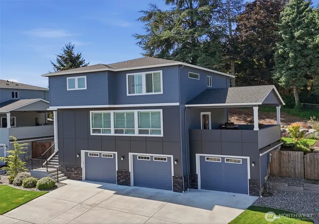 Photo 3 of Single family home for sale at 10706 NW 15th Place, Vancouver, WA 98685 | MLS# NWM2576177 | Listing updated on 2026-09-18