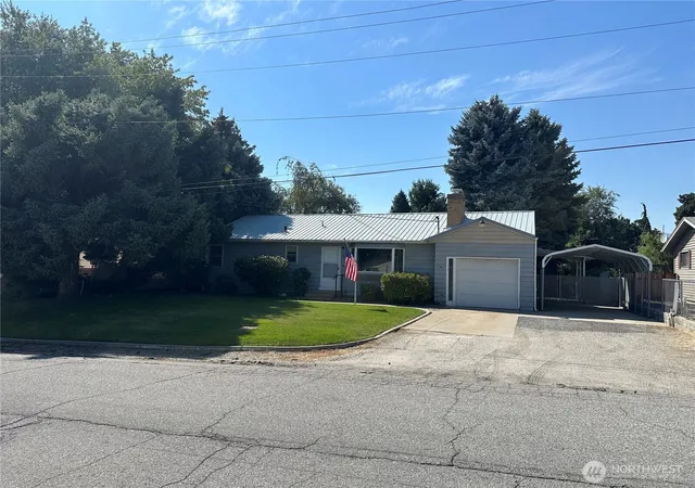Photo 1 of Sale Pending at 30 S Gilmore, East Wenatchee, WA 98802 | MLS# NWM2576206 | Listing updated on 2026-09-25