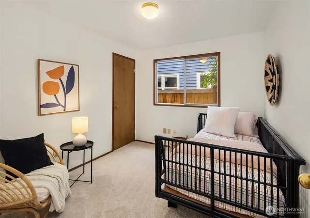 Photo 4 of Single family home for sale at 6049 33rd Avenue NE, Seattle, WA 98115 | MLS# NWM2576208 | Listing updated on 2026-09-23