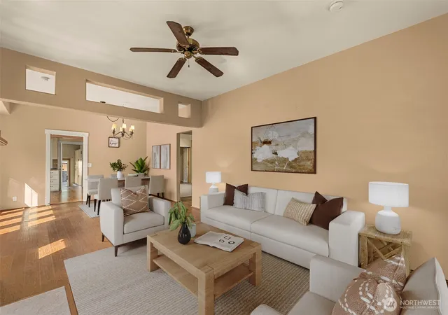 Photo 2 of Single family home for sale at 900 Okanogan Ave, Wenatchee, WA 98801 | MLS# NWM2576411 | Listing updated on 2026-09-29