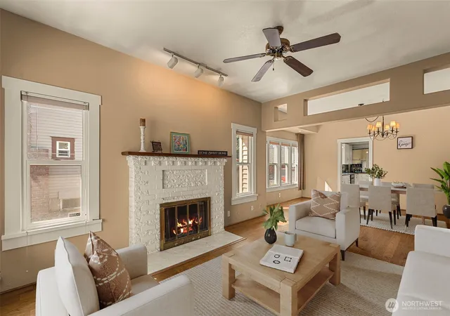 Photo 3 of Single family home for sale at 900 Okanogan Ave, Wenatchee, WA 98801 | MLS# NWM2576411 | Listing updated on 2026-09-29