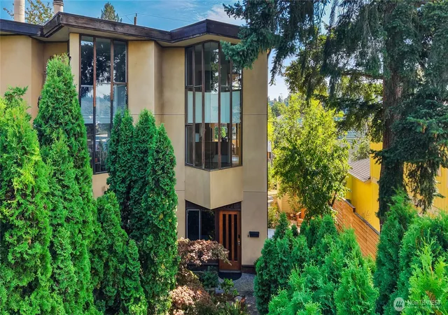 Photo 1 of Sale Pending at 3921 S Angeline St, Seattle, WA 98118 | MLS# NWM2576416 | Listing updated on 2026-09-30