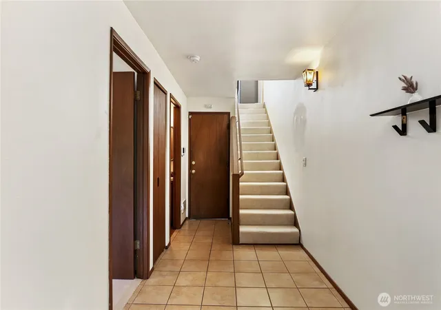 Photo 3 of Sale Pending at 3921 S Angeline St, Seattle, WA 98118 | MLS# NWM2576416 | Listing updated on 2026-09-30