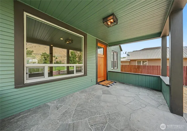 Photo 2 of Sale Pending at 214 Riverside Dr, Cashmere, WA 98815 | MLS# NWM2576513 | Listing updated on 2026-09-28
