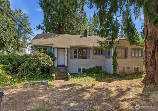 Photo 3 of Sale Pending at 2714 204th Street Sw, Lynnwood, WA 98036 | MLS# NWM2576684 | Listing updated on 2026-09-22