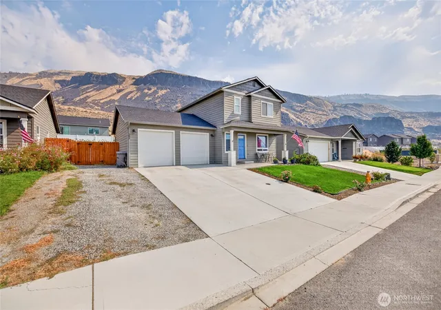 Photo 3 of Single family home for sale at 393 Hammond Ln, Rock Island, WA 98850 | MLS# NWM2576781 | Listing updated on 2026-09-25