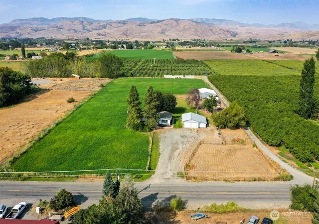 Photo 4 of Sale Pending at 193 Robinson Cyn Rd, Omak, WA 98841 | MLS# NWM2576976 | Listing updated on 2026-09-17