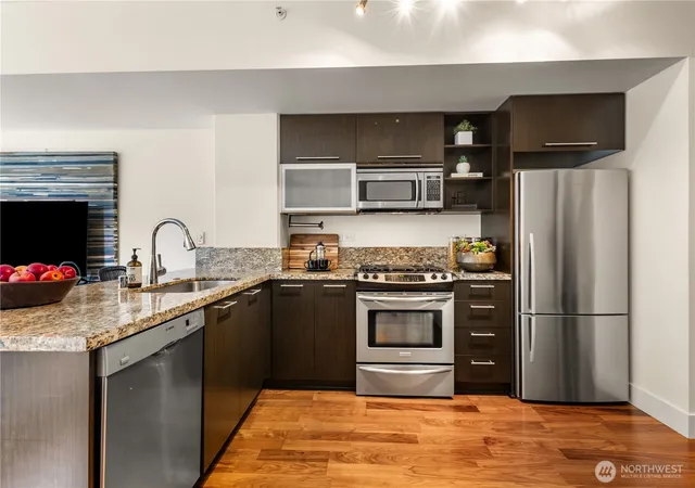 Photo 4 of Condo for sale at 2911 2nd Avenue #417, Seattle, WA 98121 | MLS# NWM2577012 | Listing updated on 2026-09-24