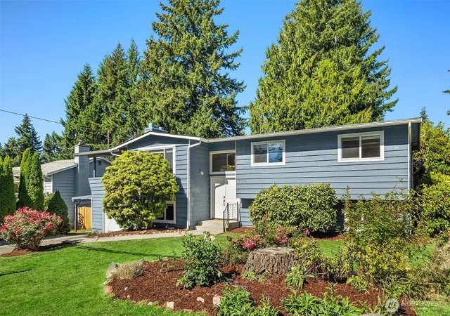 Photo 2 of Single family home for sale at 8610 Ne 137th Street, Kirkland, WA 98034 | MLS# NWM2577141 | Listing updated on 2026-10-01