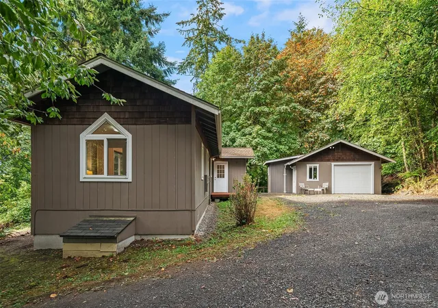 Photo 2 of Sale Pending at 20215 81st Avenue, Vashon, WA 98070 | MLS# NWM2577185 | Listing updated on 2026-09-28