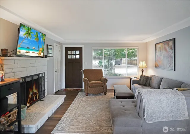 Photo 4 of Sale Pending at 1209 10th Avenue SE, Puyallup, WA 98372 | MLS# NWM2577203 | Listing updated on 2026-09-08