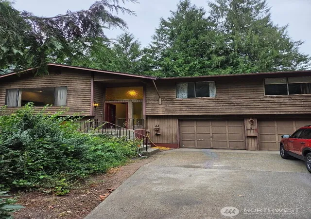 Photo 1 of Sale Pending at 7514 Locust Ave E, Bonney Lake, WA 98391 | MLS# NWM2577244 | Listing updated on 2026-09-23