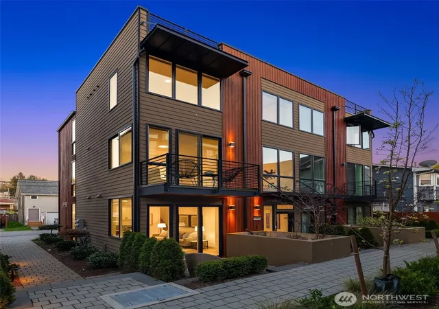 Townhouse for sale at 3406 B 34th Ave W, Seattle, WA 98199 | MLS# NWM2577298