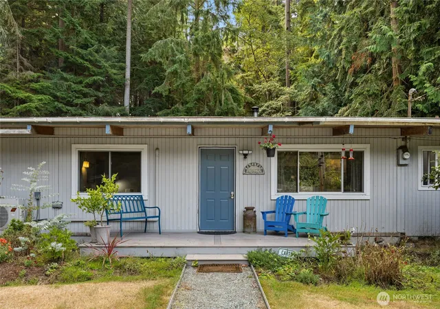 Photo 4 of Single family home for sale at 5093 E Harbor Rd, Freeland, WA 98249 | MLS# NWM2577345 | Listing updated on 2026-09-25