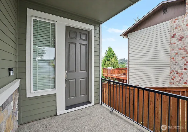 Photo 3 of Sale Pending at 27432 12th Place S, Des Moines, WA 98198 | MLS# NWM2577736 | Listing updated on 2026-09-25