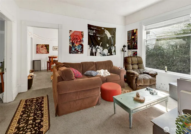 Photo 4 of House for sale at 1406 Franklin St, Bellingham, WA 98225 | MLS# NWM2577751 | Listing updated on 2026-09-25