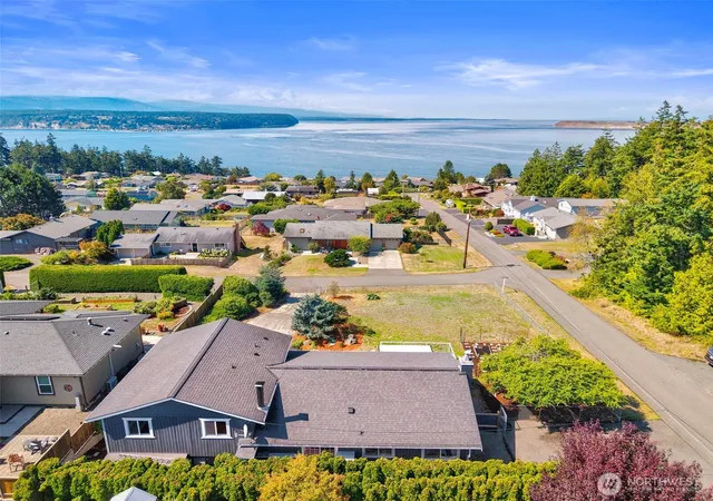 Photo 2 of Single family home for sale at 150 N Rhododendron Dr, Port Townsend, WA 98368 | MLS# NWM2577843 | Listing updated on 2026-09-25