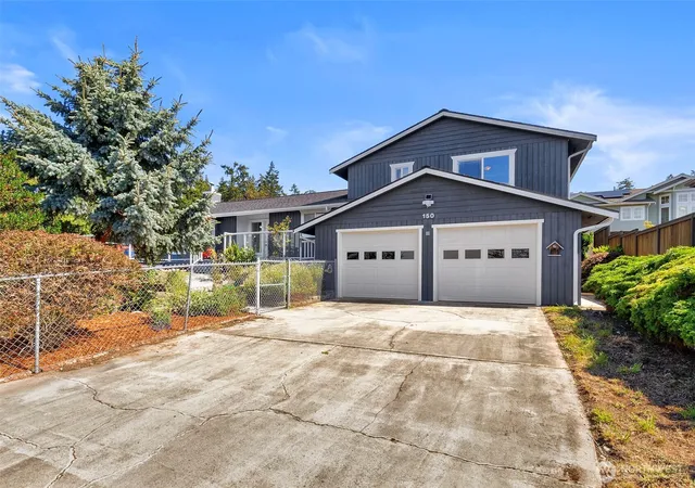 Photo 4 of Single family home for sale at 150 N Rhododendron Dr, Port Townsend, WA 98368 | MLS# NWM2577843 | Listing updated on 2026-09-25