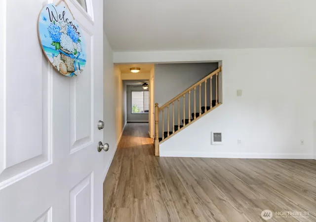 Photo 3 of Townhouse for sale at 5124 Browns Point Blvd #D, Tacoma, WA 98422 | MLS# NWM2578124 | Listing updated on 2026-09-30