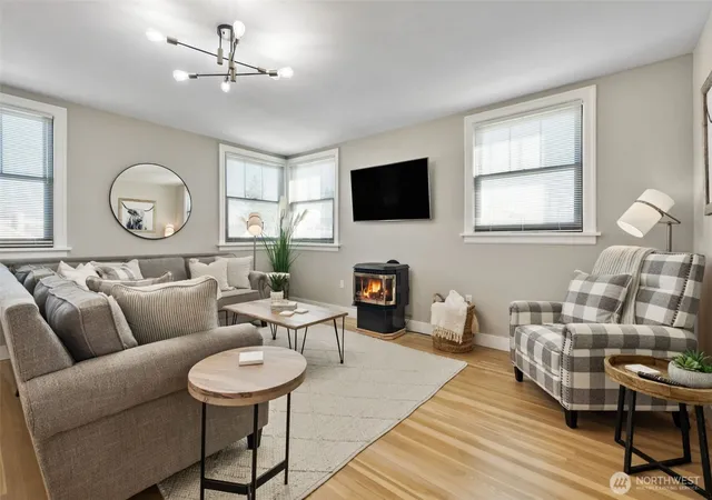 Photo 4 of Single family home for sale at 437 Main St, Buckley, WA 98321 | MLS# NWM2578236 | Listing updated on 2026-09-24