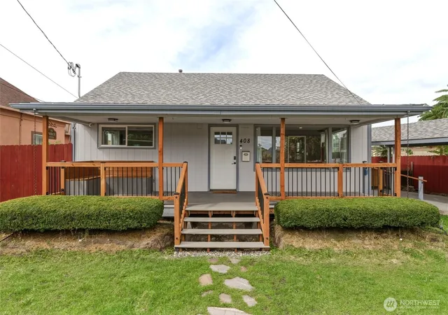 Photo 1 of Single family home for sale at 408 S 8th Avenue, Walla Walla, WA 99362 | MLS# NWM2578412 | Listing updated on 2026-09-30