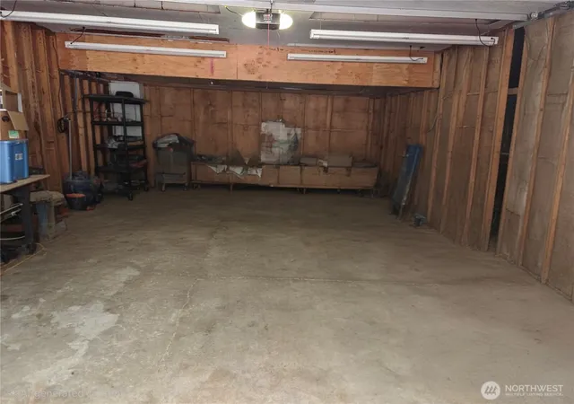 Photo 3 of Manufactured home for sale at 15635 SE 303 Place, Kent, WA 98042 | MLS# NWM2578505 | Listing updated on 2026-09-25