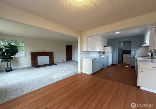 Photo 3 of Sale Pending at 814 W 11th Street, Port Angeles, WA 98363 | MLS# NWM2578536 | Listing updated on 2026-09-25