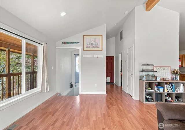 Photo 4 of Single family home for sale at 505 Beach St, Pateros, WA 98846 | MLS# NWM2578726 | Listing updated on 2026-09-25